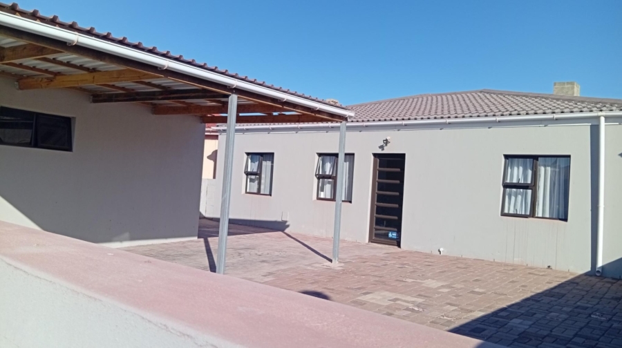 3 Bedroom Property for Sale in Bluewater Bay Western Cape